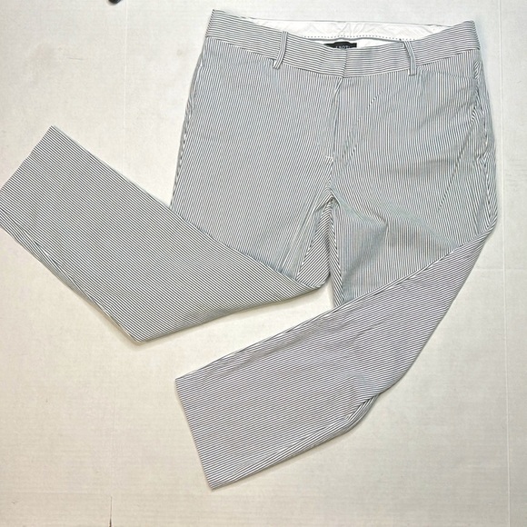 Talbots Women’s Capri Pants 12P Blue White Striped Signature Cotton Stretch - Picture 1 of 13